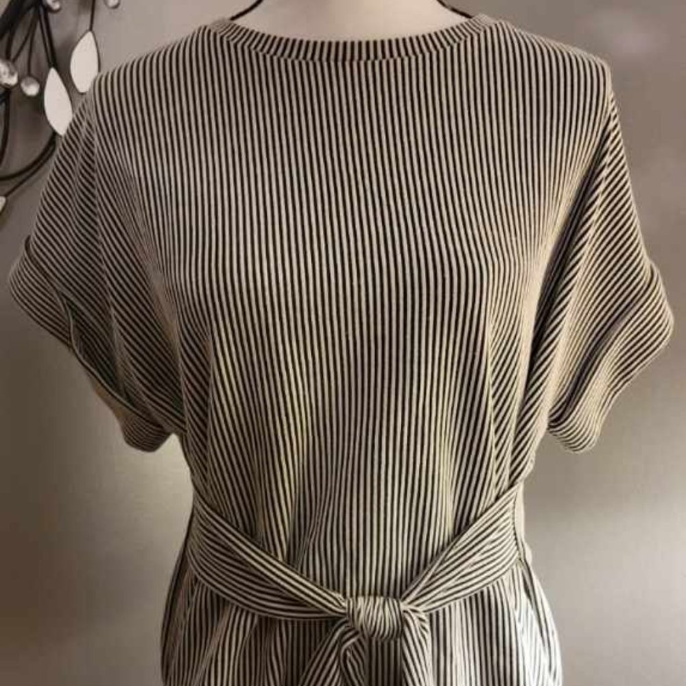 Express Black & White Striped Shirt with Tie (front or back) - Size S/P